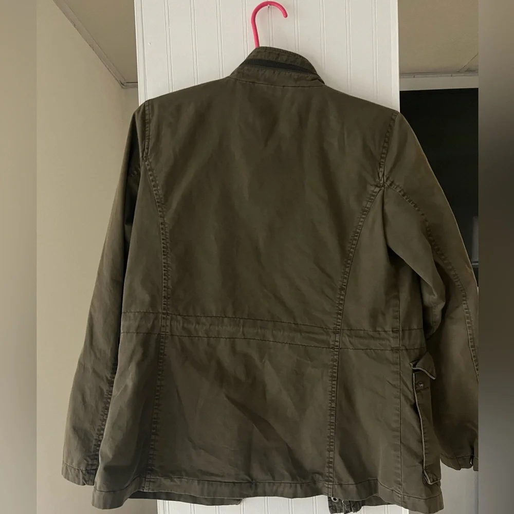 Levi Jacket - Picture 2 of 3